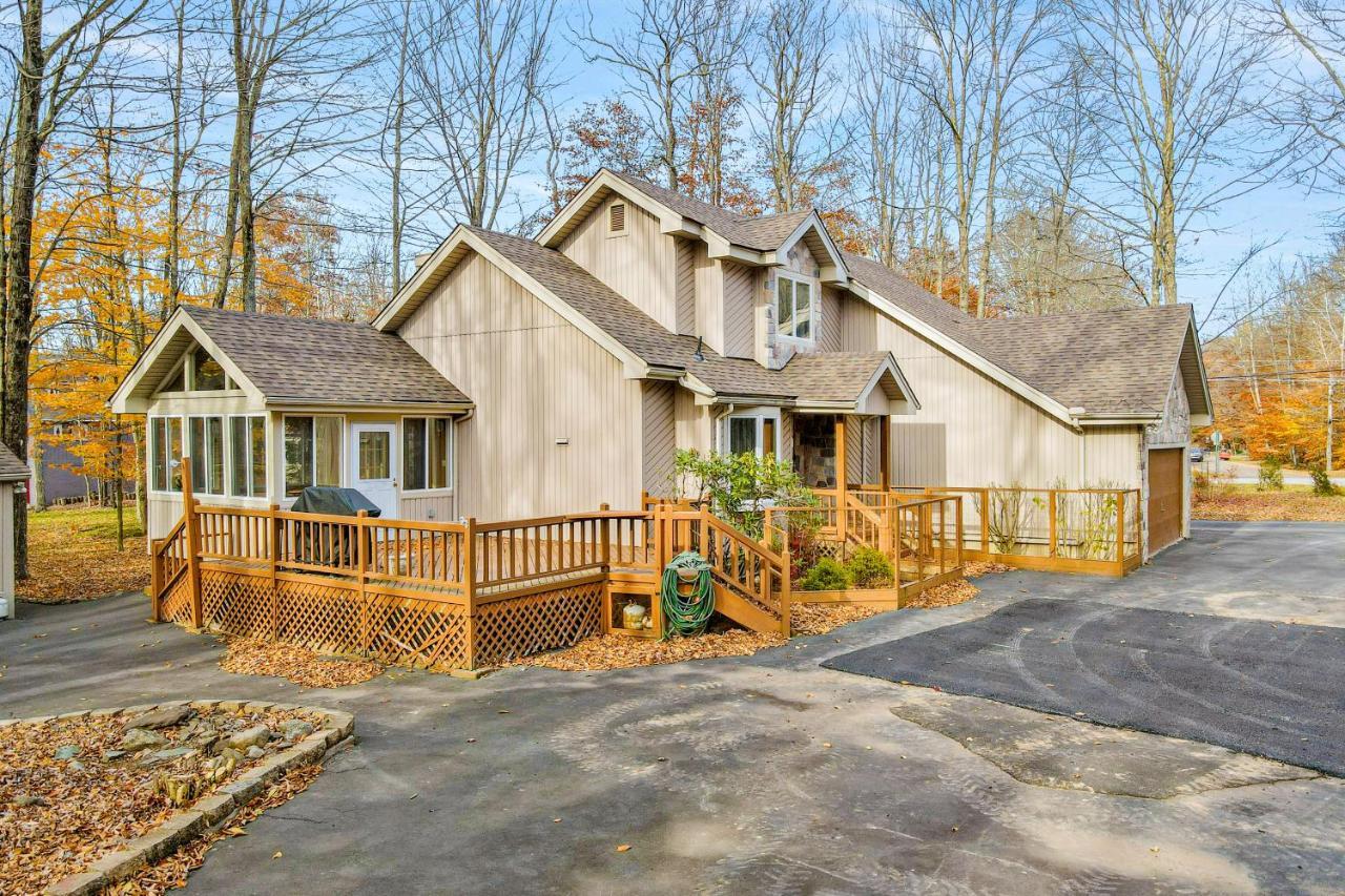 Friendship Lodge Pocono Lake Exterior photo