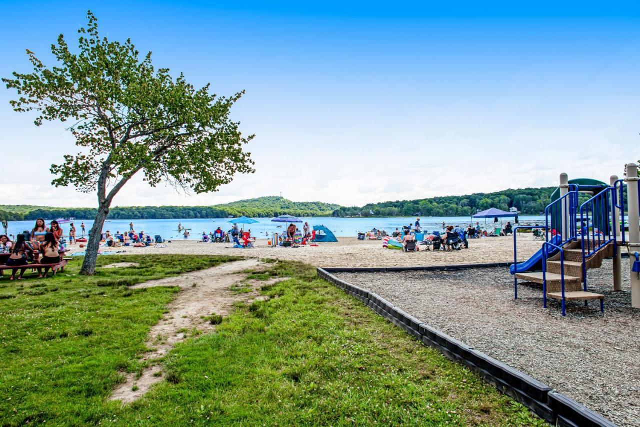 Friendship Lodge Pocono Lake Exterior photo